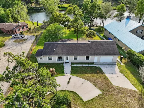 371 Arthur Moore Dr, Green Cove Springs, FL 32043