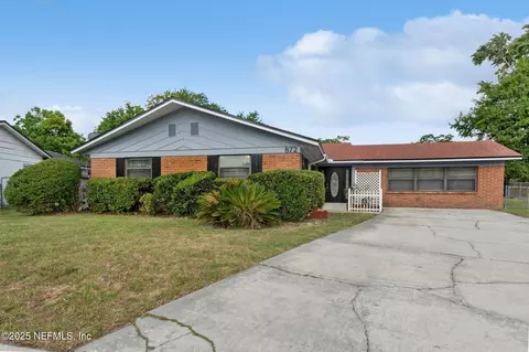 872 Graybar Ct, Jacksonville, FL 32221
