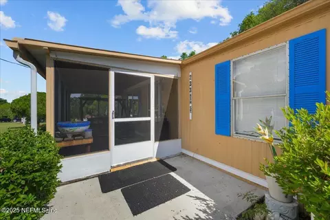 233 Ash St, Hawthorne, FL 32640