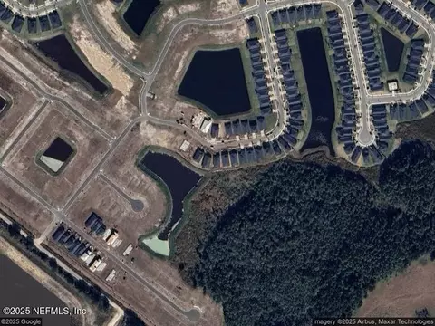2749 Seasons Rd, Green Cove Springs, FL 32043