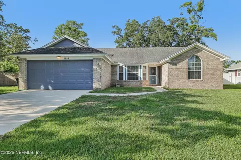 6085 Bermuda Dr, Fleming Island, FL 32003