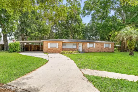 3803 Cherokee Villa Ln, Jacksonville, FL 32277