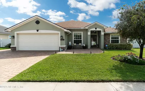 10827 Stanton Hills Dr E, Jacksonville, FL 32222