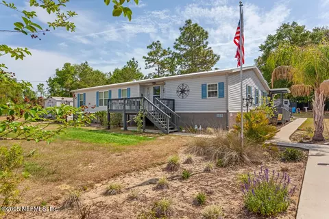 150 Keuka Rd, Interlachen, FL 32148