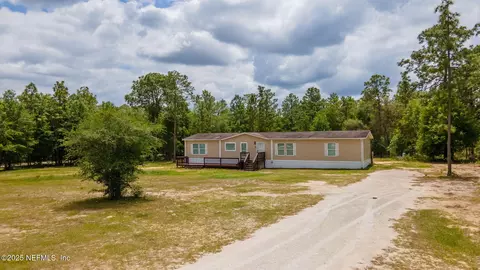 105 Torres Rd, Hawthorne, FL 32640
