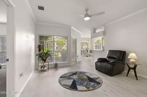 10961 Burnt Mill Rd #318, Jacksonville, FL 32256