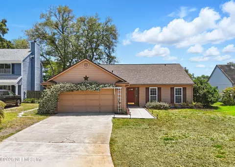 14110 Drakes Point Dr, Jacksonville, FL 32224