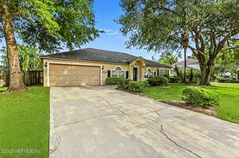12394 Glenn Hollow Dr, Jacksonville, FL 32226