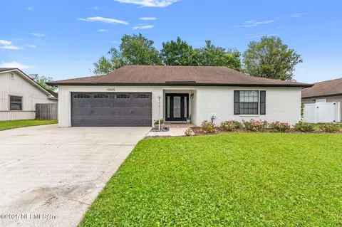 10605 Inverness Dr, Jacksonville, FL 32257