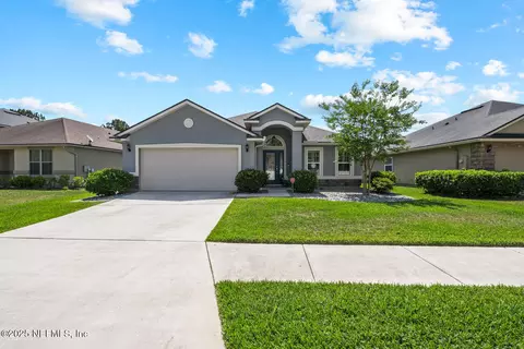 1305 Royal Dornoch Dr, Jacksonville, FL 32221