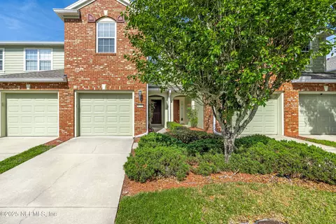 6977 Woody Vine Dr, Jacksonville, FL 32258