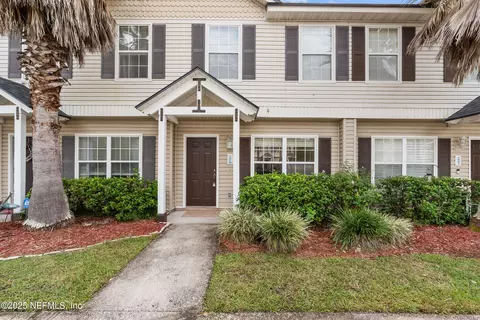 1879 Lago Del Sur Dr, Middleburg, FL 32068