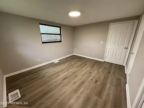 5612 Oliver St, Jacksonville, FL 32211