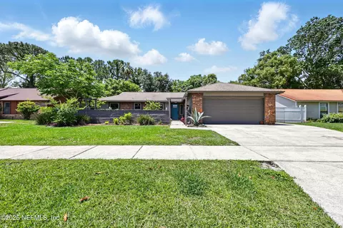 10242 Bear Valley Rd, Jacksonville, FL 32257
