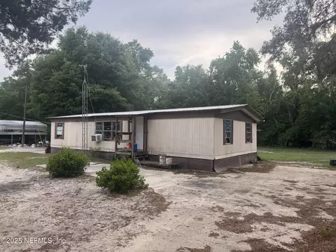 6393 Auburn Ave, Keystone Heights, FL 32656