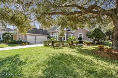 10142 Bishop Lake Rd W, Jacksonville, FL 32256