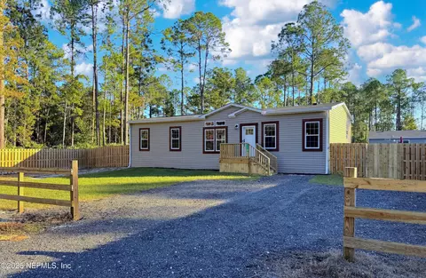 127 Domingo Rd, Satsuma, FL 32189