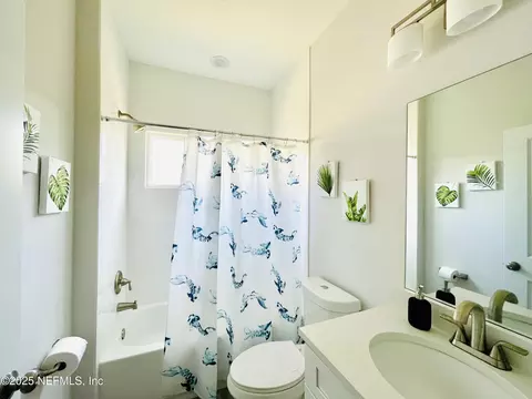 Bath - 330 Trade Wind Ln, Saint Augustine, FL 32080 photo 4 of 4