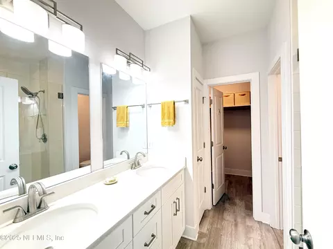 Bath - 330 Trade Wind Ln, Saint Augustine, FL 32080 photo 1 of 4
