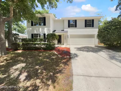 13593 Ashford Wood Ct E, Jacksonville, FL 32218