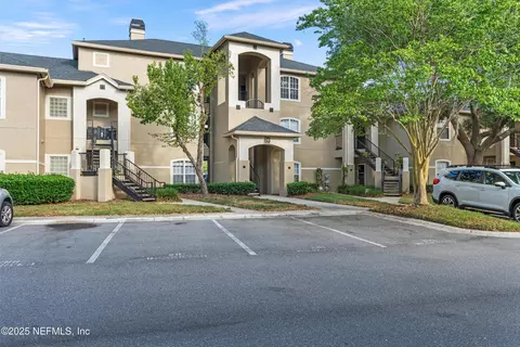 1655 The Greens Way #2432, Jacksonville Beach, FL 32250
