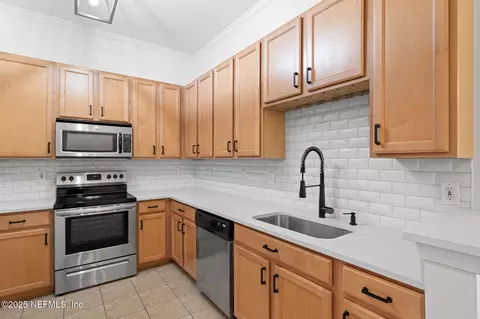 7032 Deer Lodge Cir #103, Jacksonville, FL 32256