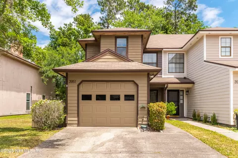 3951 Laurelwood Dr, Jacksonville, FL 32257