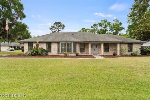 398 Los Palmas Dr, Fleming Island, FL 32003