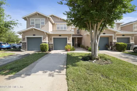 8851 Inlet Bluff Dr, Jacksonville, FL 32216