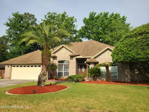 8986 Bensalem Dr, Jacksonville, FL 32257