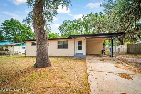 122 Venus Ln, Orange Park, FL 32073