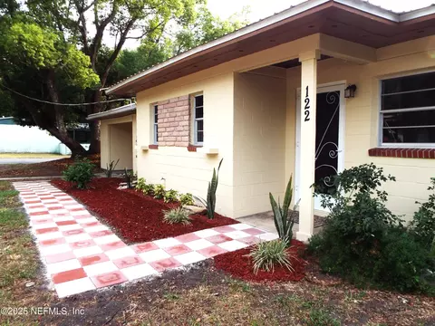 122 Husson Ave, Palatka, FL 32177