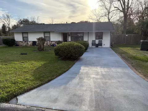 425 Roberts St S, Green Cove Springs, FL 32043