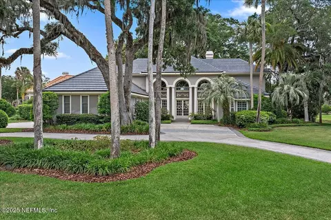 100 Carriage Ct, Ponte Vedra Beach, FL 32082
