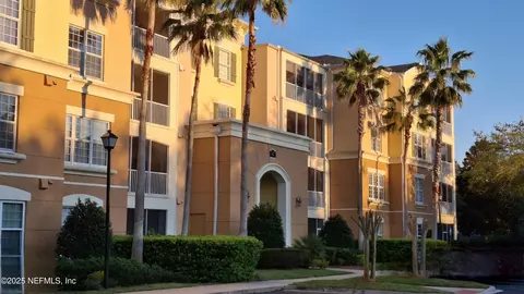 9831 Del Webb Pkwy #1302, Jacksonville, FL 32256
