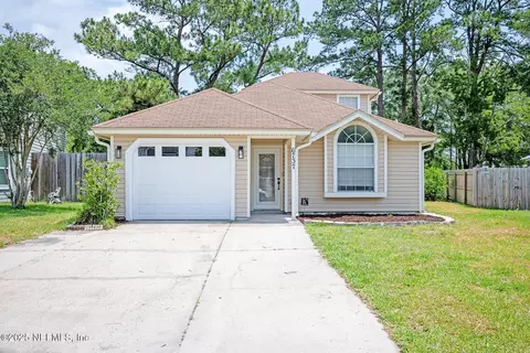 6737 Newgate Cir E, Jacksonville, FL 32244