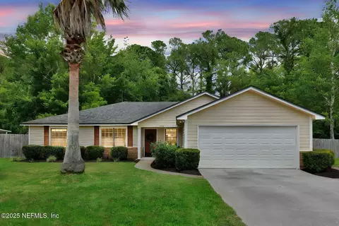 1387 Pink Panther Dr, Jacksonville, FL 32225