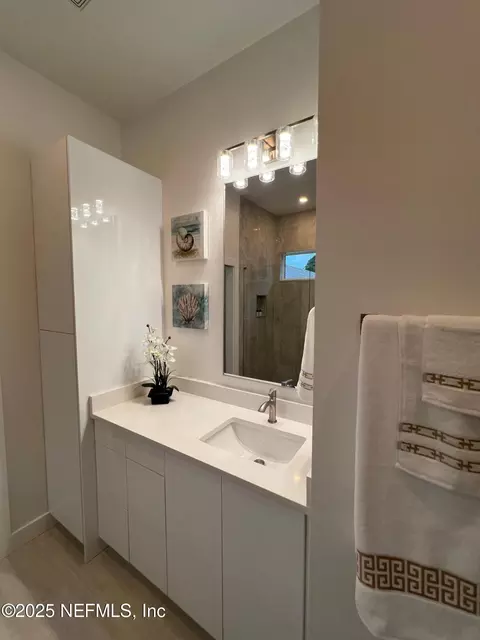 Bath - 156 Capri Dr, Ormond Beach, FL 32176 photo 3 of 7