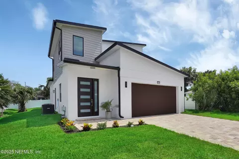 Exterior - 156 Capri Dr, Ormond Beach, FL 32176 photo 2 of 3