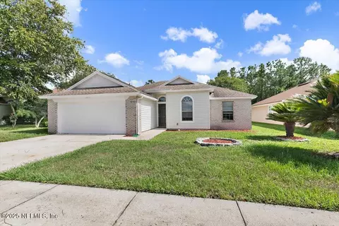 3264 Fox Squirrel Dr, Orange Park, FL 32073
