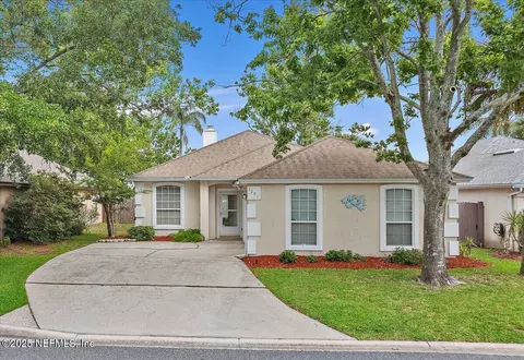 1291 Linkside Dr, Atlantic Beach, FL 32233