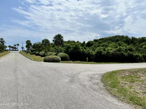 100 Sandcastle Ln, Saint Augustine, FL 32084