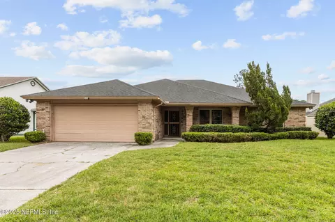 11057 Copper Hill Dr, Jacksonville, FL 32218