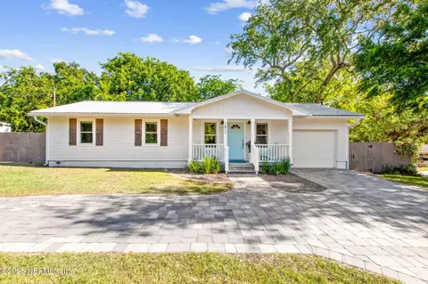 1411 Leon St, Fernandina Beach, FL 32034