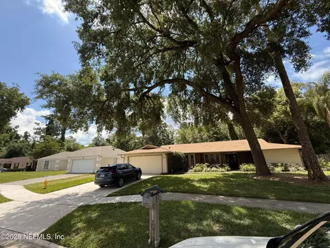 2886 Starshire Cv, Jacksonville, FL 32257