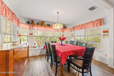 Dining - 2995 Thunder Rd, Middleburg, FL 32068 photo 3 of 3