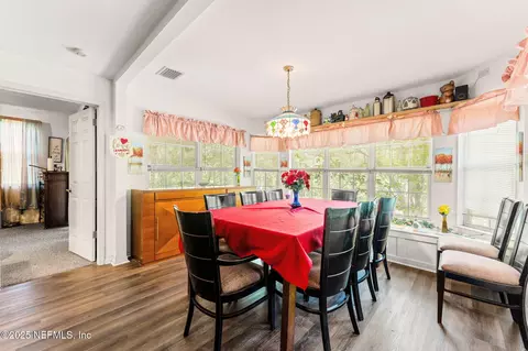 Dining - 2995 Thunder Rd, Middleburg, FL 32068 photo 2 of 3