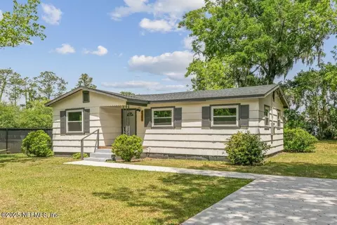 2389 Hilly Rd, Jacksonville, FL 32208