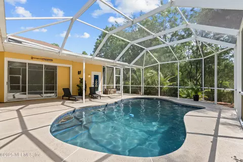 661 Wakeview Dr, Orange Park, FL 32065