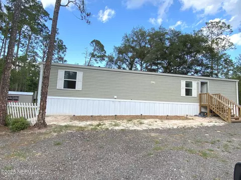 202 Hideaway Ln, Georgetown, FL 32139